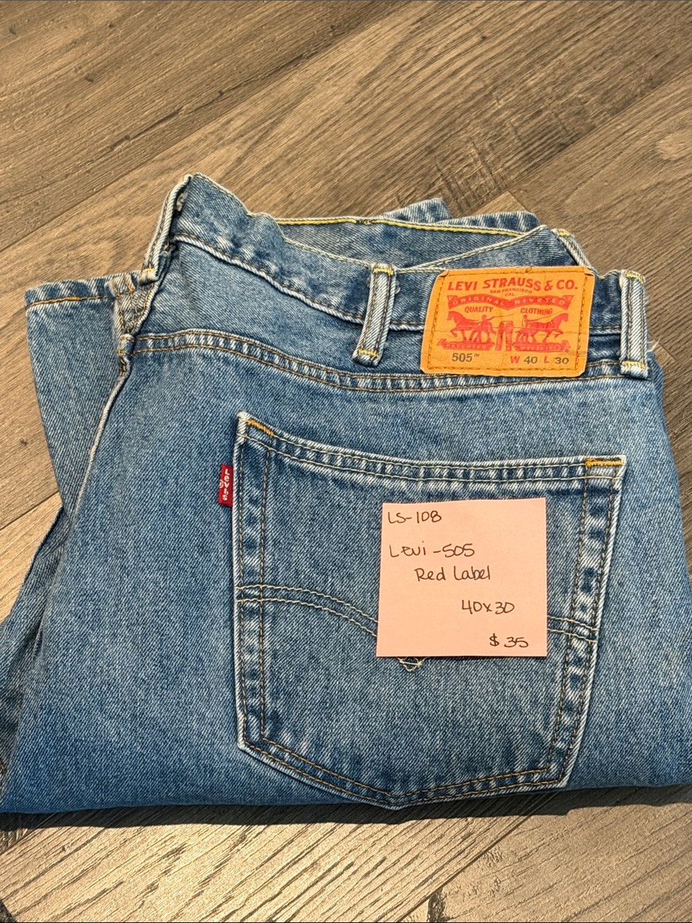Levi's Straight Men's Jeans in Light Blue Denim - Red Tab